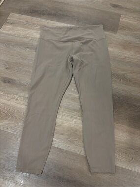 Athleta Ultra High Rise Elation 7/8 Tight Taupe Leggings